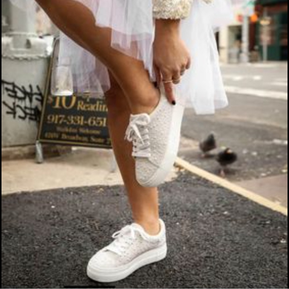 Betsy Johnson size 11 white Sidney tennis shoe wedding bride